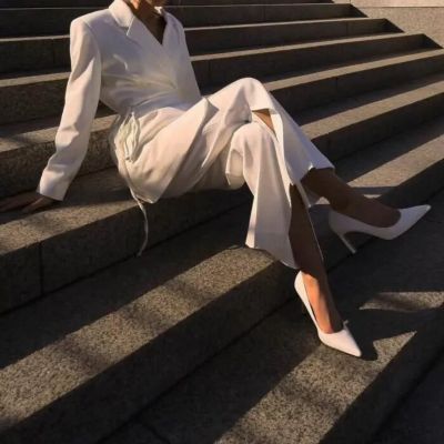 头像女生真人高级感部位图片