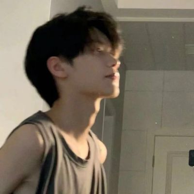 男生惊艳颜值头像