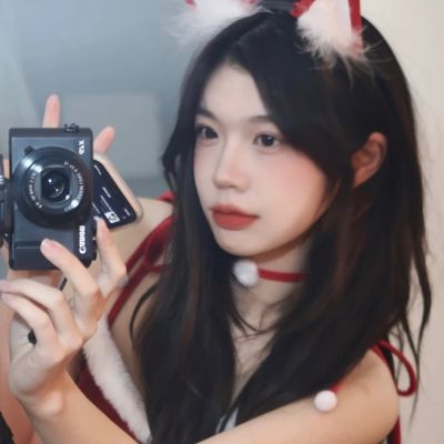 高级感满满的红色系女头像图片