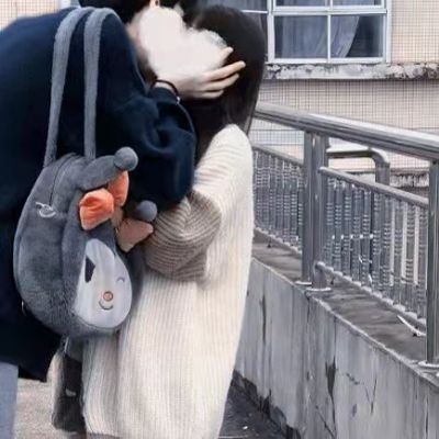 真人年轻学生高清情侣头像图片