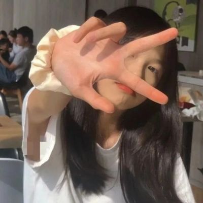 女头ins风个性网真人图片
