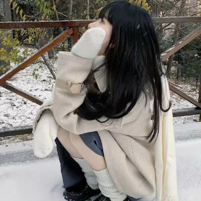 冬日女生头像真人高清图片