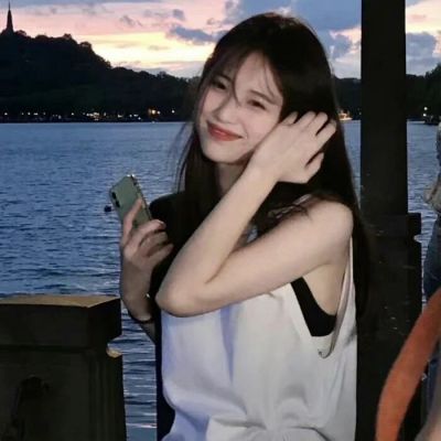 真人背景头像2025新款女