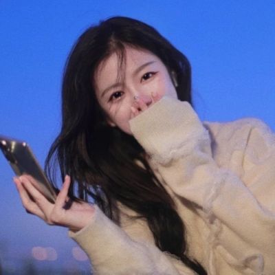 ins温柔气质女生头像图片真人
