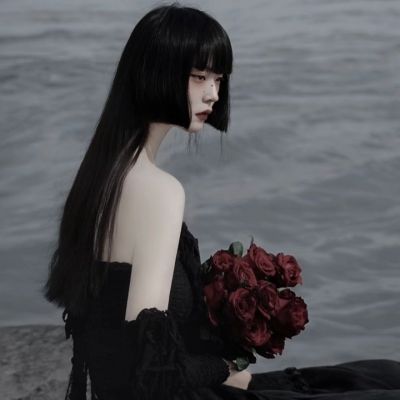 女生高冷头像暗黑系