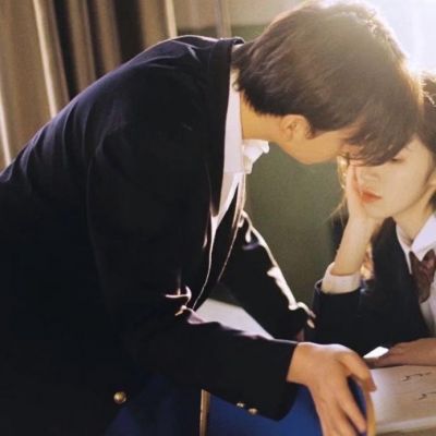 cp头像情侣真人男女一左一右高清图片