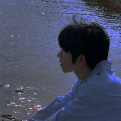 氛围感拉满的头像男高清意境图片