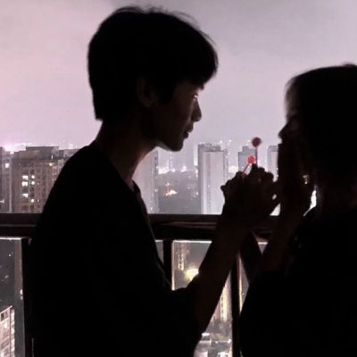 真人超甜情头双人亲亲接吻
