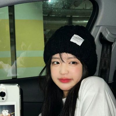 2025最新头像图片女