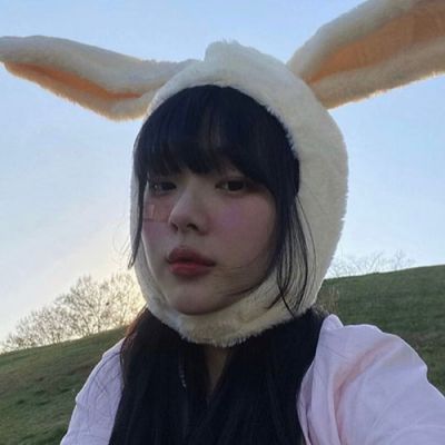 2025年个性头像图片女
