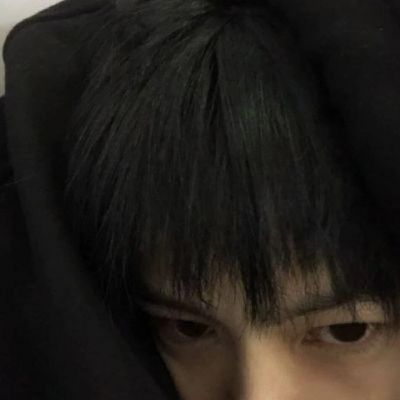 头像男生丧系侧脸