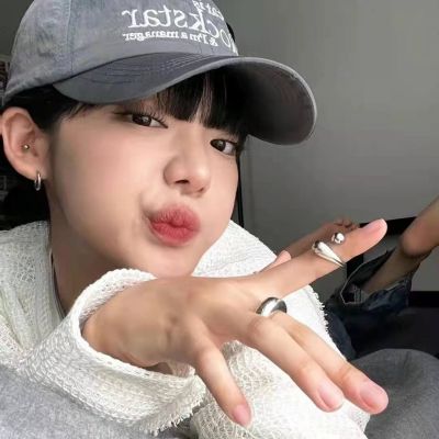 2025流行头像女