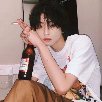 高级感优质男生露脸头像