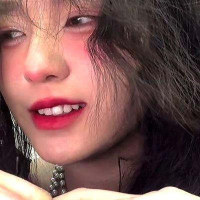 高级少见小众女生头像