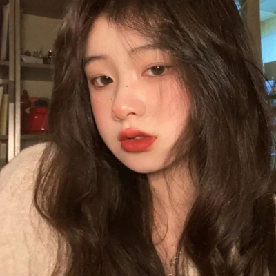 最火潮流头像2025女生图片