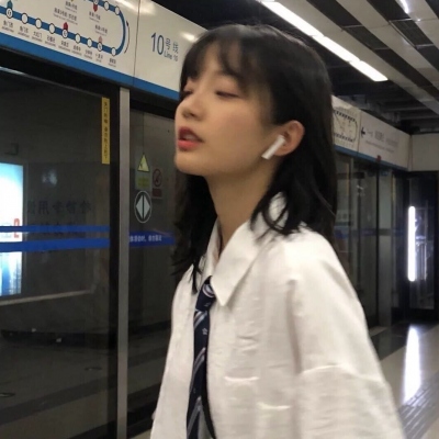 女生微信头像2025年最火好看图片