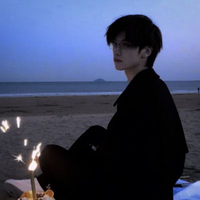 真人男生头像有氛围感图片