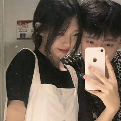 18岁最火的情侣头像