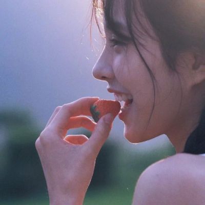 女生头像ins高级质感唯美真人图片