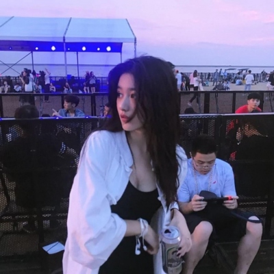 高级小众情侣头像一男一女