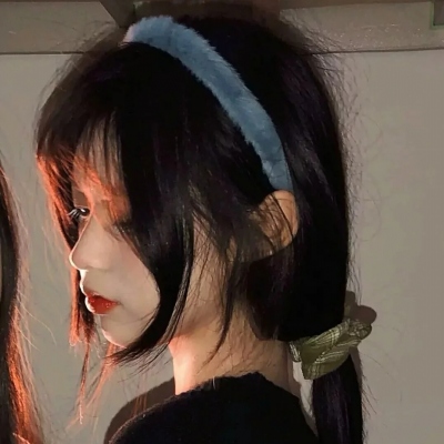 清纯温柔女生头像2025图片