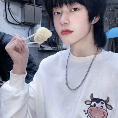 2025优质真人男头图片
