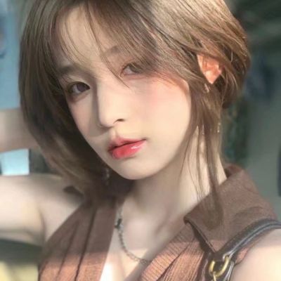 女生头像氛围感高级高冷图片