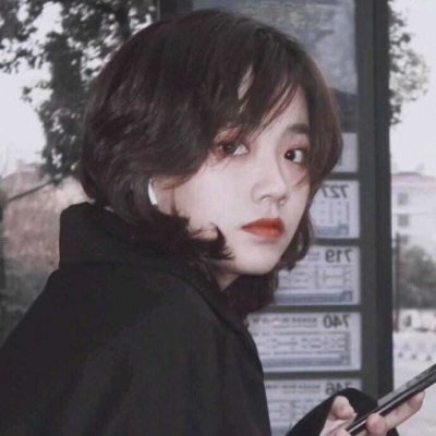 流行2025年头像女生高清图片