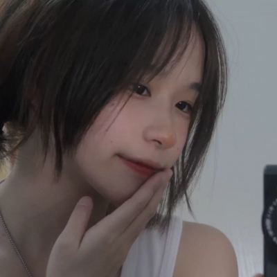 女生小众普通真人头像图片