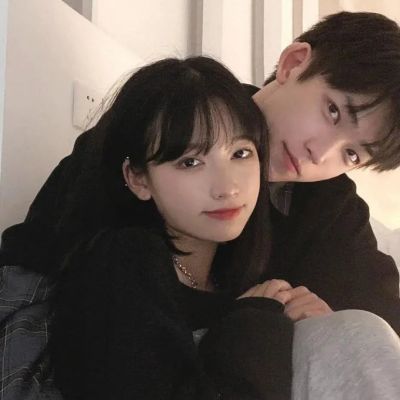 情侣头像真人一左一右