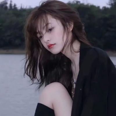 女生头像最火2025精选图片