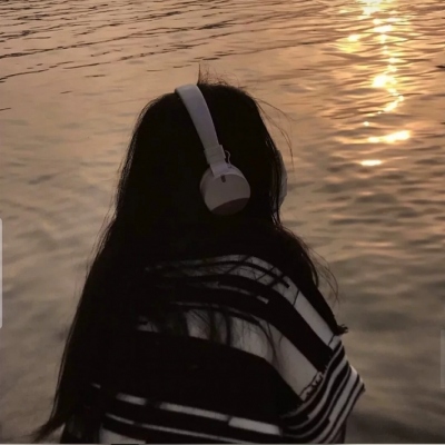 时髦女生头像