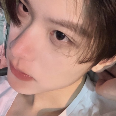 ins暖系男头像