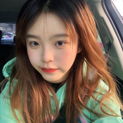 女生微信头像2025年最火好看图片