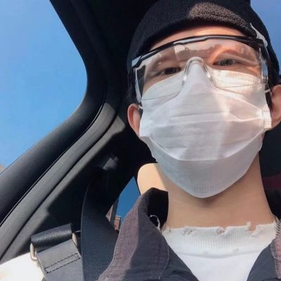 2025最火头像男生真人高清图片