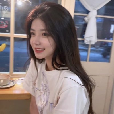 最火潮流头像2025女生图片