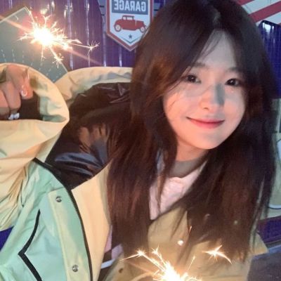qq头像女生干净温柔真人优质图片