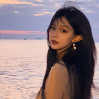 2025流行好看女生头像图片