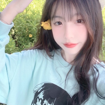 女生小众普通真人头像图片