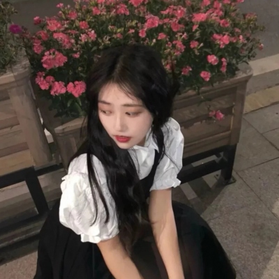 清纯温柔女生头像2025图片