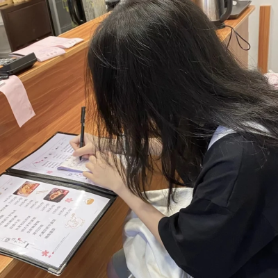 小众温柔女生真人头像图片