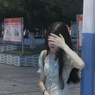2025新款超丧头像微信女生图片