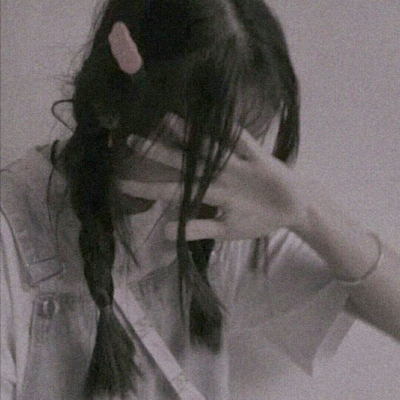 网图女生头像丧