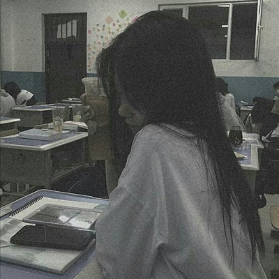 网图女生头像丧