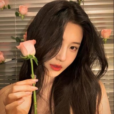 超有氛围感女生头像