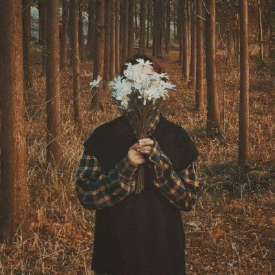情侣头像一男一女捧花