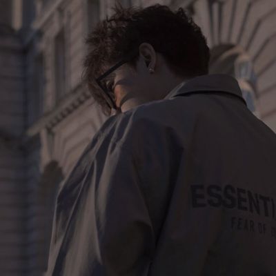 单人超帅气男生头像真人高清图片