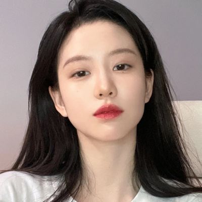 qq清纯同一个人头像女生白色清纯系图片