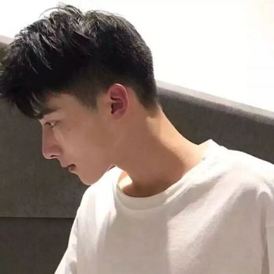帅气的男生头像真人干净