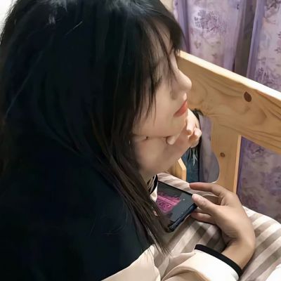 2025情侣最火头像一男一女两张单人图片